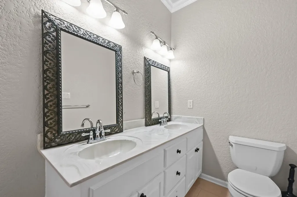 1175 Southern Way Luling TX 78648