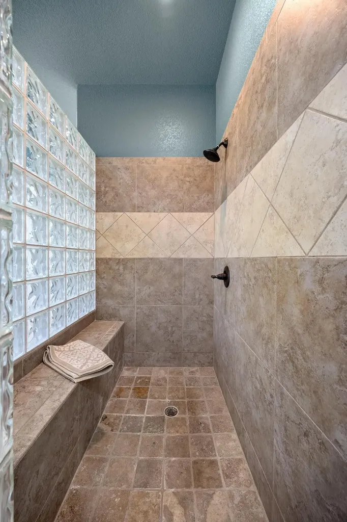 112 Shady Elm Georgetown TX 78633