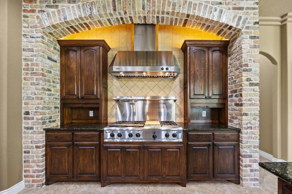 112 Shady Elm Georgetown TX 78633