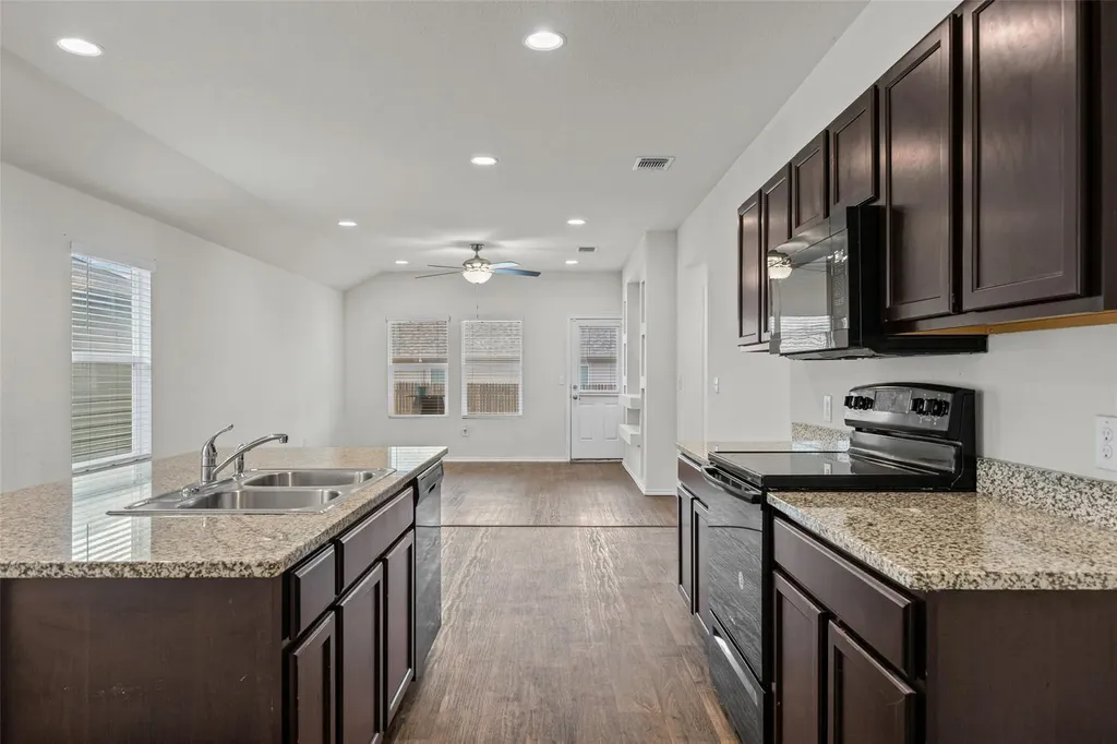 12102 Arkose Street Manor TX 78653