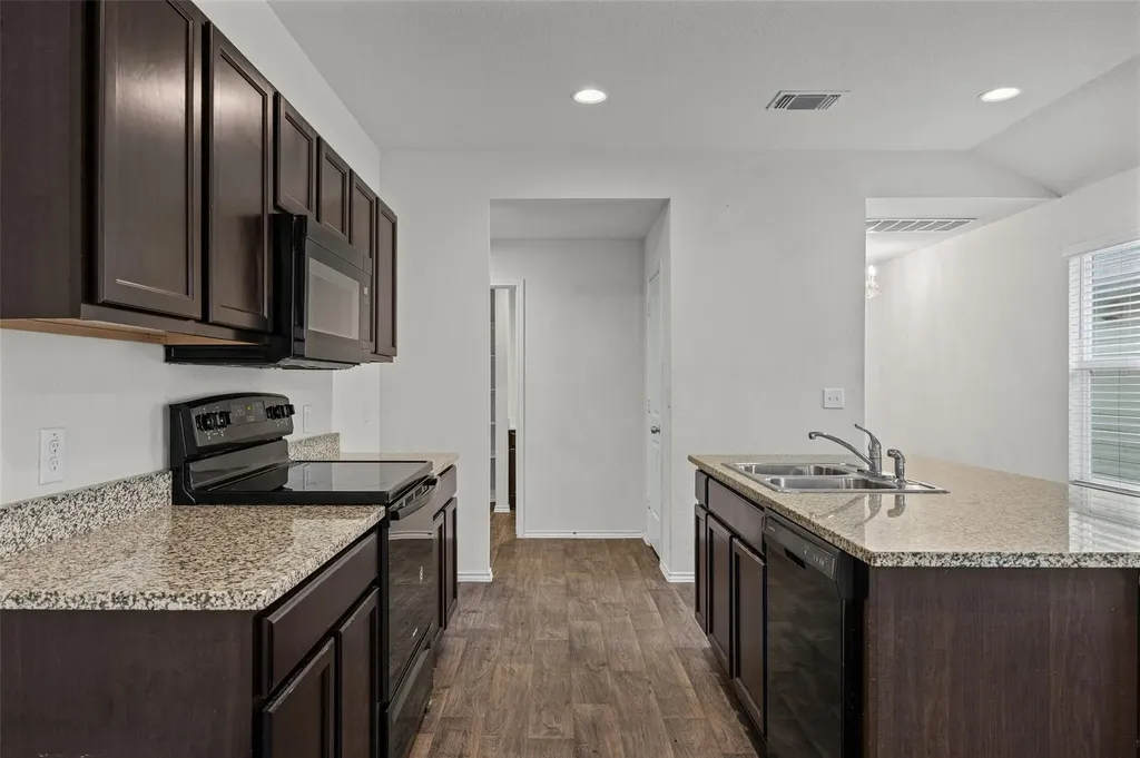 12102 Arkose Street Manor TX 78653