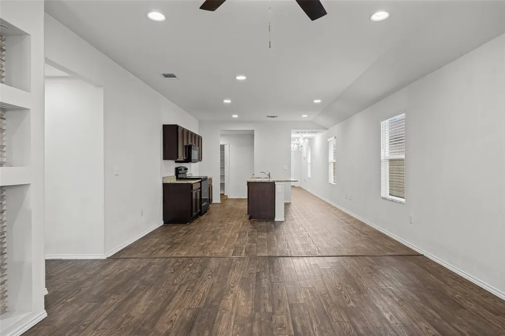 12102 Arkose Street Manor TX 78653