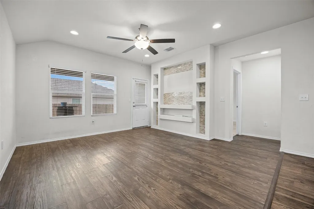 12102 Arkose Street Manor TX 78653