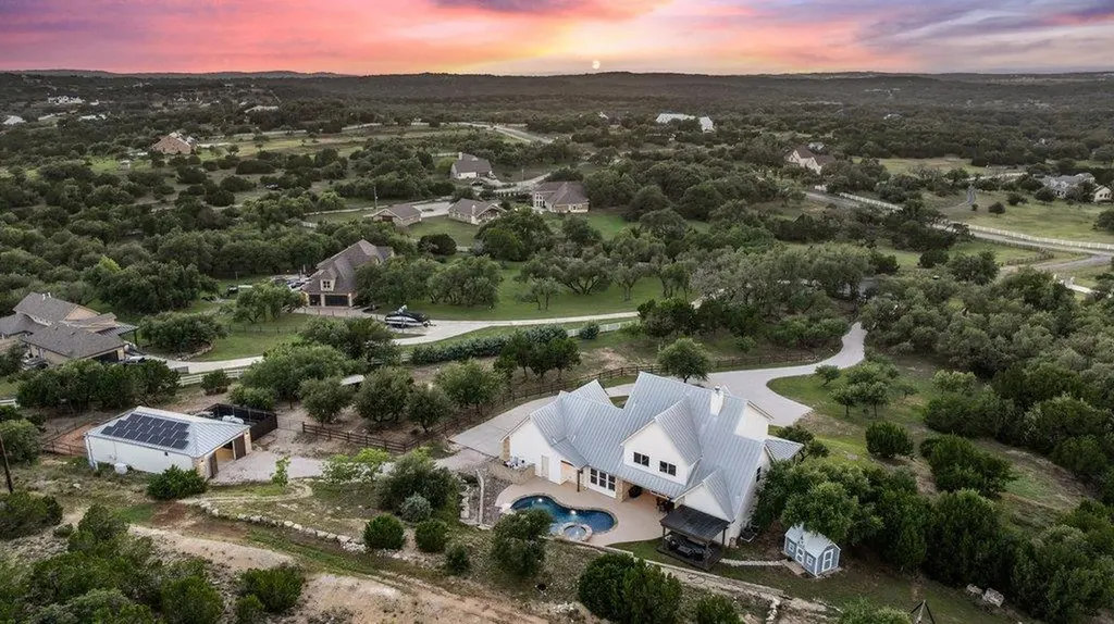 1051 Trailhead Circle Dripping Springs TX 78620