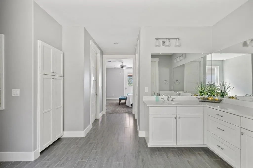 1051 Trailhead Circle Dripping Springs TX 78620