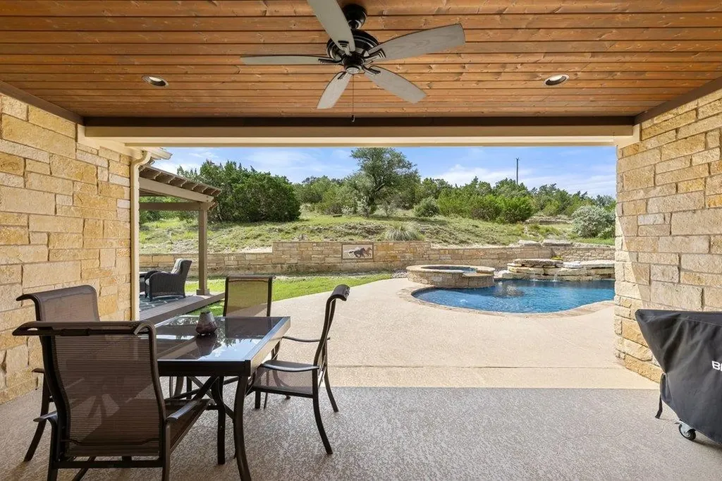1051 Trailhead Circle Dripping Springs TX 78620