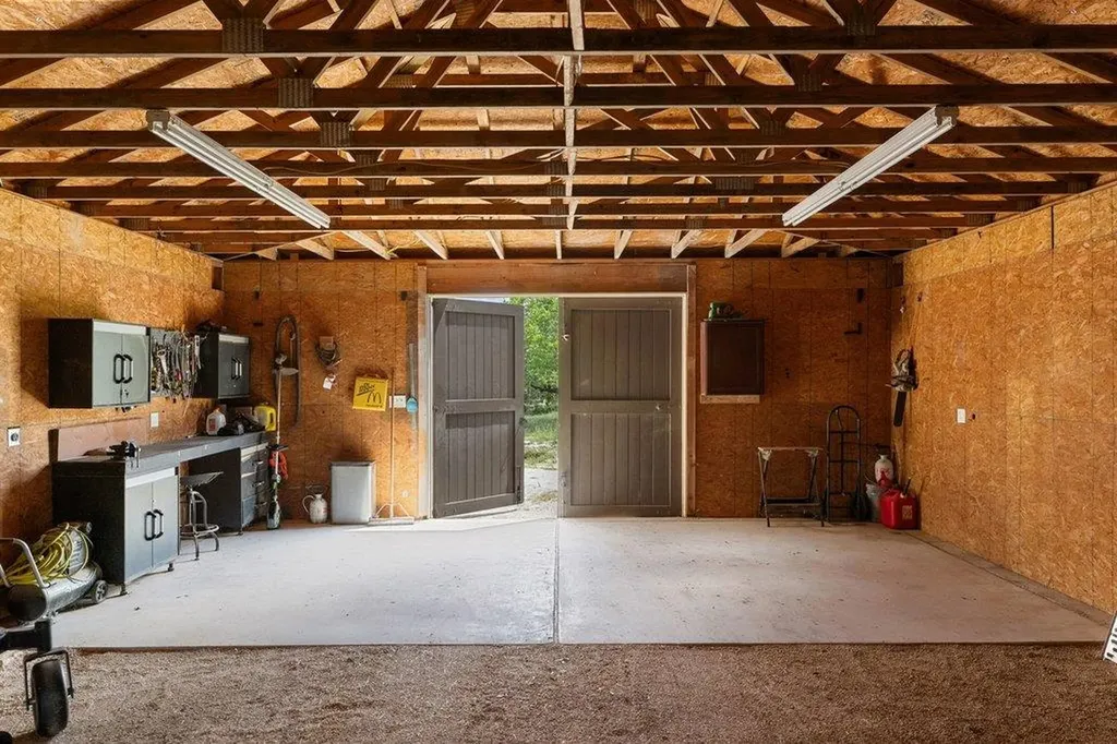 1051 Trailhead Circle Dripping Springs TX 78620