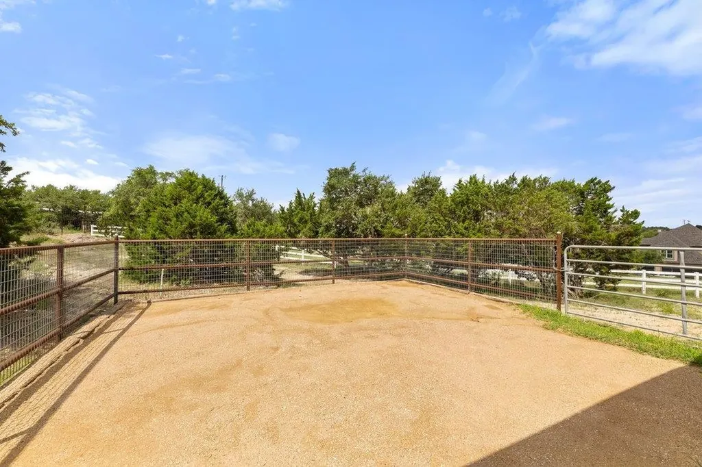 1051 Trailhead Circle Dripping Springs TX 78620