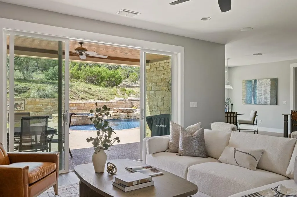 1051 Trailhead Circle Dripping Springs TX 78620