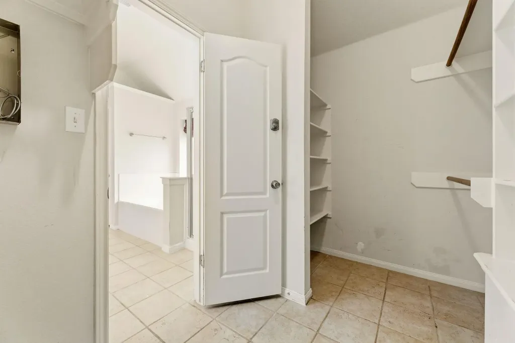 406 Bellaire Oaks Drive Pflugerville TX 78660