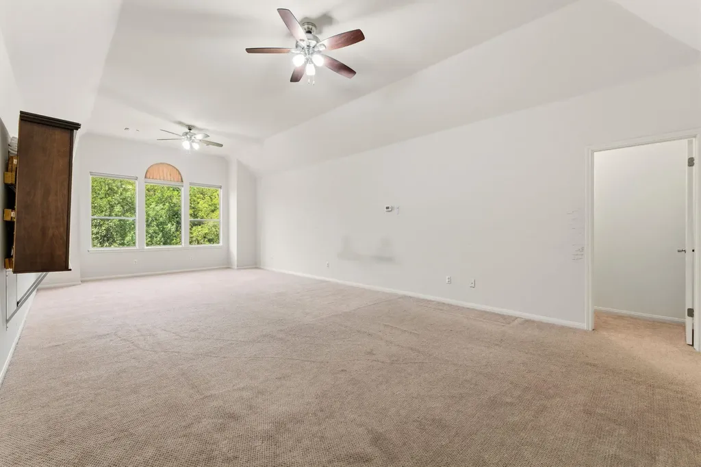 406 Bellaire Oaks Drive Pflugerville TX 78660
