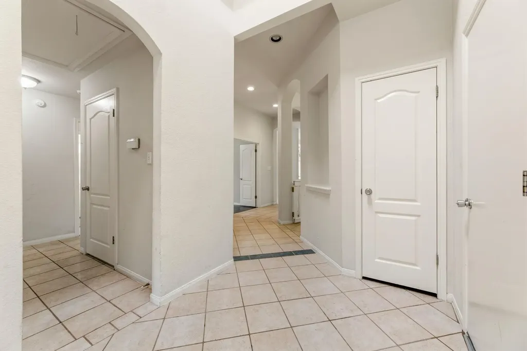 406 Bellaire Oaks Drive Pflugerville TX 78660
