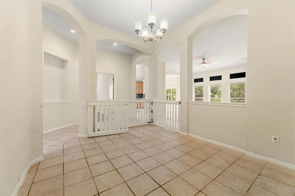 406 Bellaire Oaks Drive Pflugerville TX 78660
