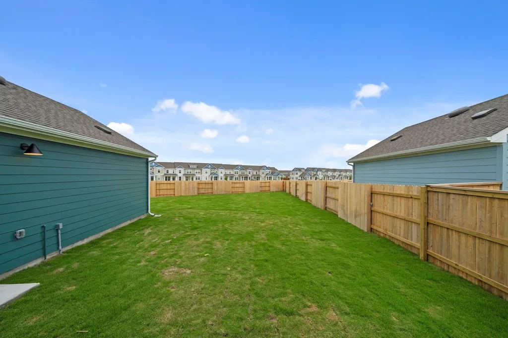 108 Wesley Miller Lane Taylor TX 76574