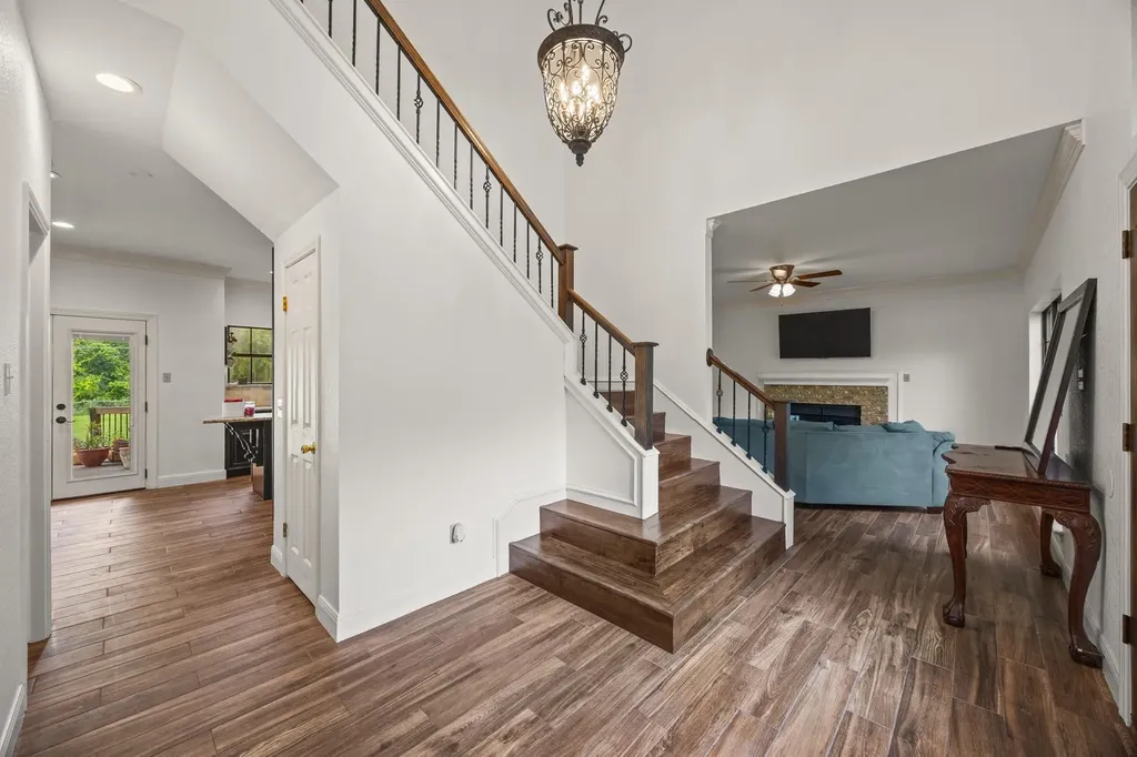 1341 Meadowild Drive Round Rock TX 78664