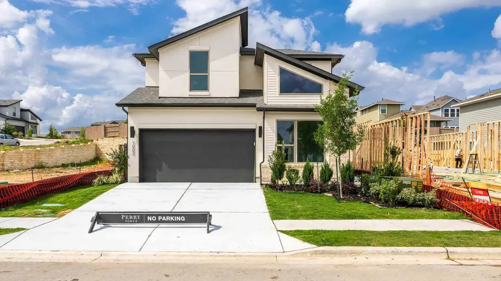 7002 Woodford Way Austin TX 78744