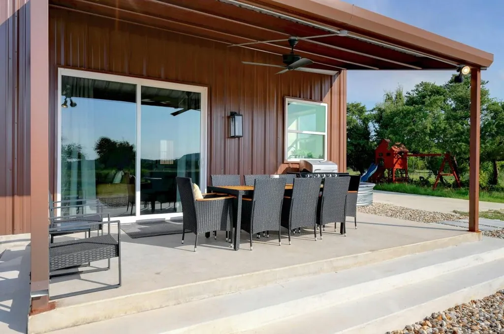 8952 Ranch Road 165 Blanco TX 78606