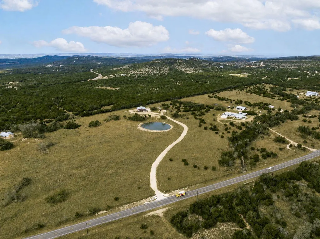8952 Ranch Road 165 Blanco TX 78606
