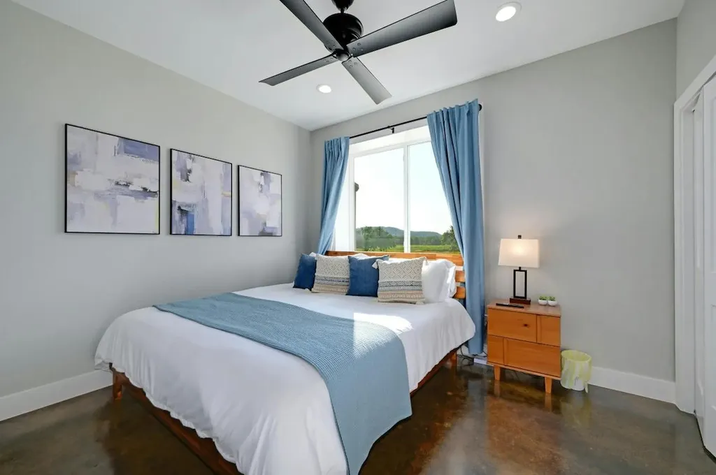 8952 Ranch Road 165 Blanco TX 78606