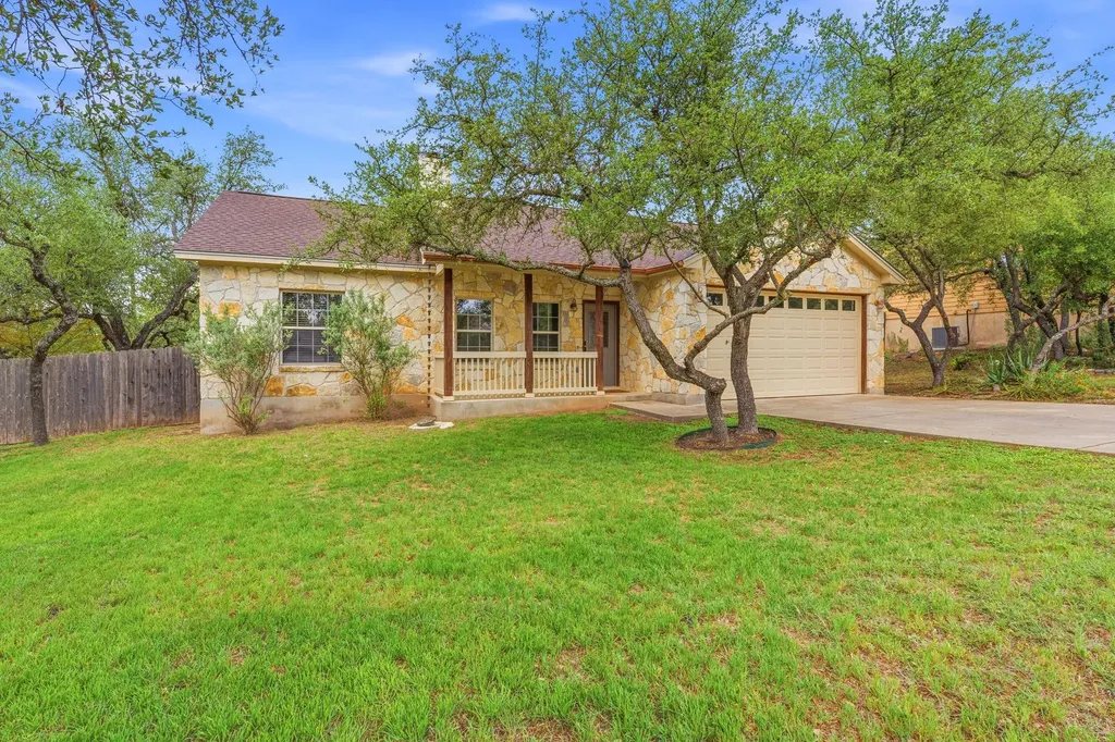 10215 Twin Lake Loop Dripping Springs TX 78620