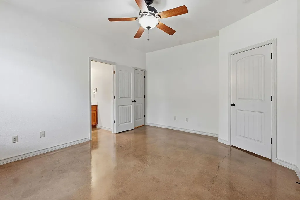 10215 Twin Lake Loop Dripping Springs TX 78620