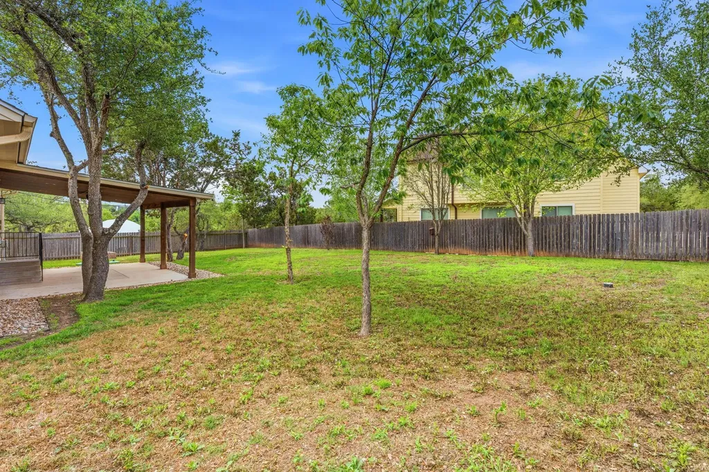 10215 Twin Lake Loop Dripping Springs TX 78620