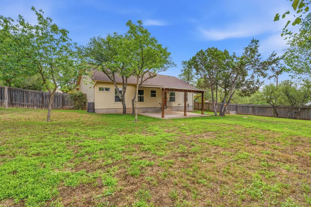 10215 Twin Lake Loop Dripping Springs TX 78620