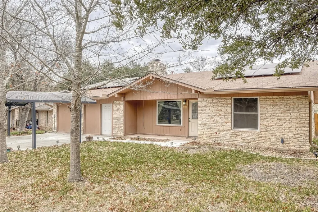 2114 Bel Air Drive Taylor TX 76574