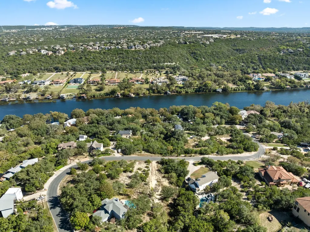 13701 Hunters Pass Austin TX 78734