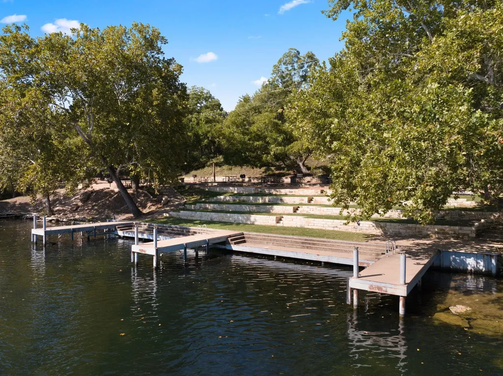 13701 Hunters Pass Austin TX 78734