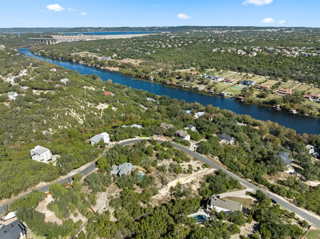 13701 Hunters Pass Austin TX 78734