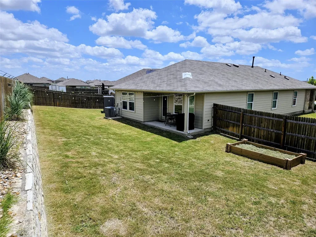 201 Elbow Bush Cove Kyle TX 78640