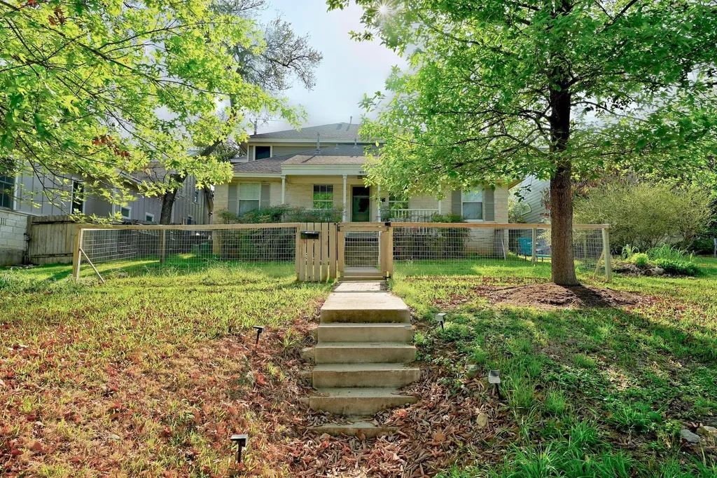 1809 W 39th Street Austin TX 78731