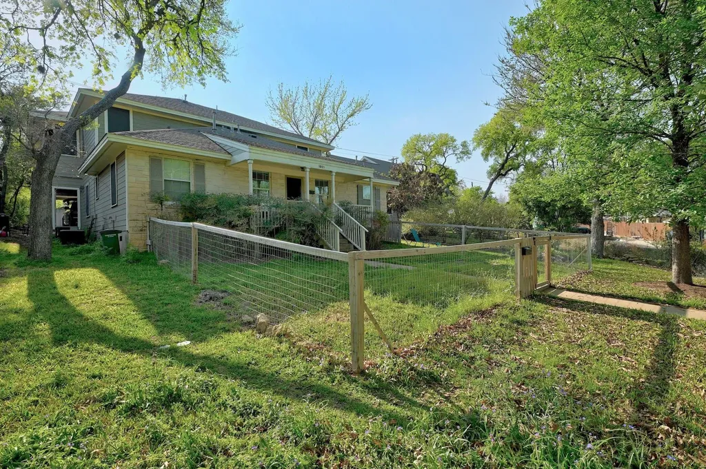 1809 W 39th Street Austin TX 78731