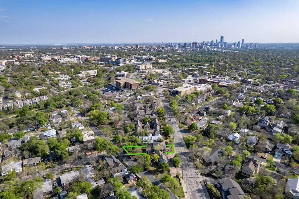 1809 W 39th Street Austin TX 78731