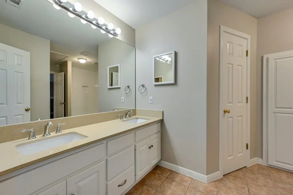 1809 W 39th Street Austin TX 78731