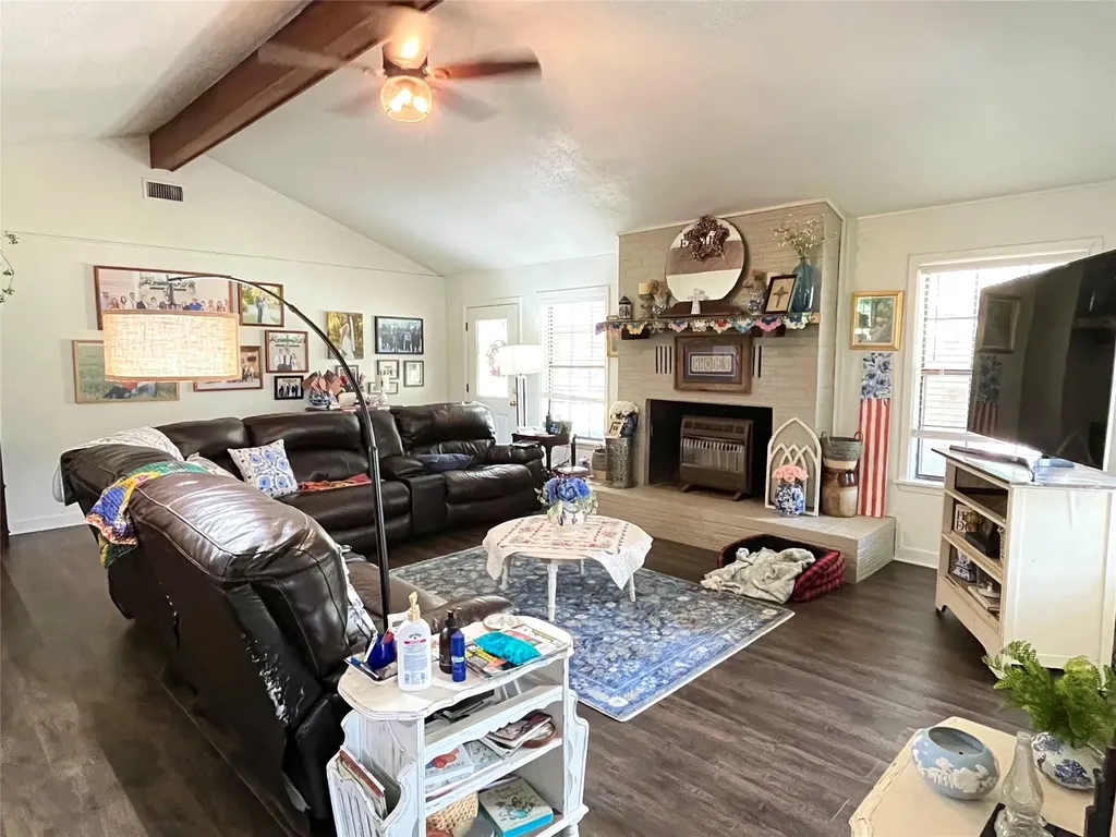 11009 Hwy 77 Highway Lexington TX 78947