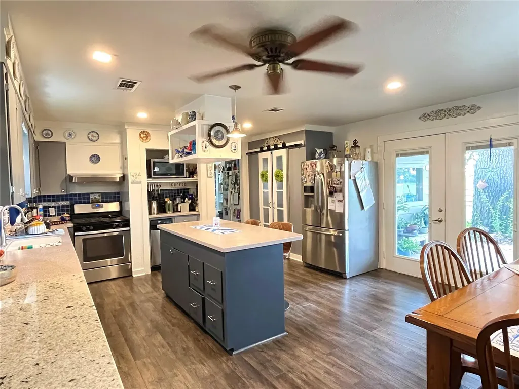 11009 Hwy 77 Highway Lexington TX 78947