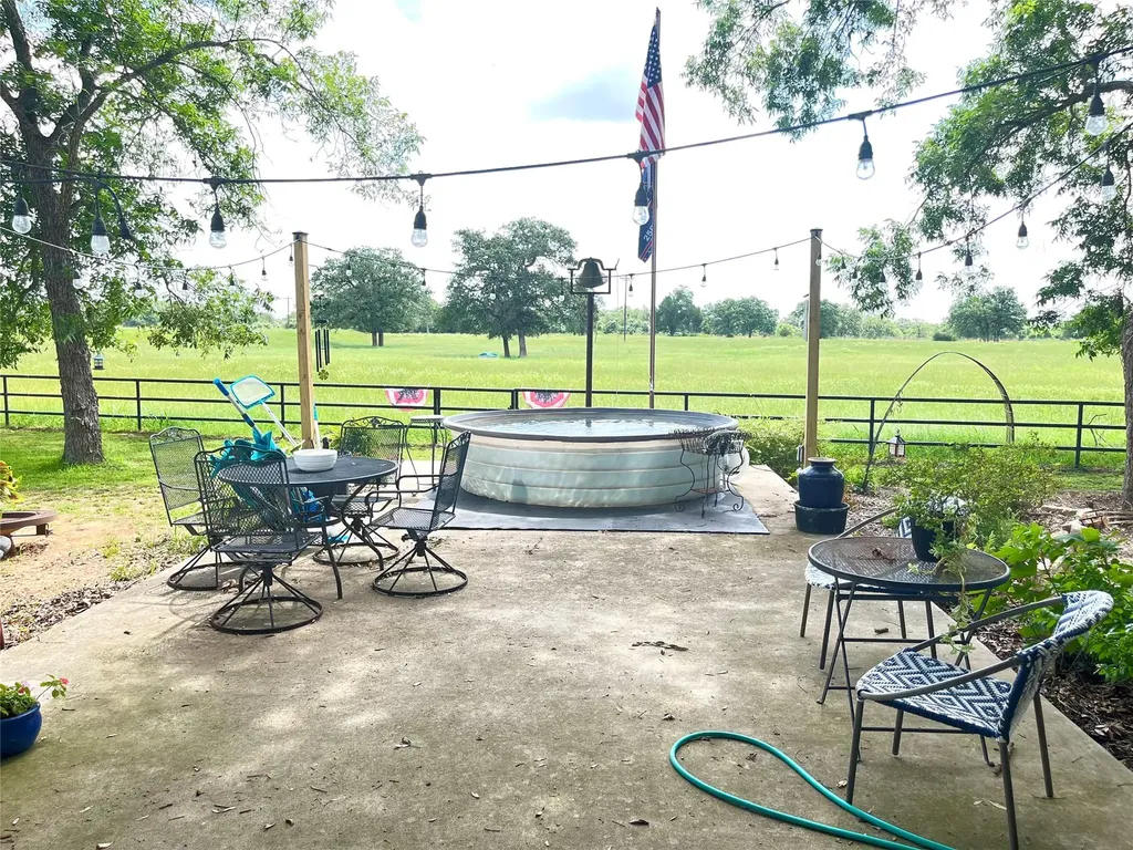 11009 Hwy 77 Highway Lexington TX 78947