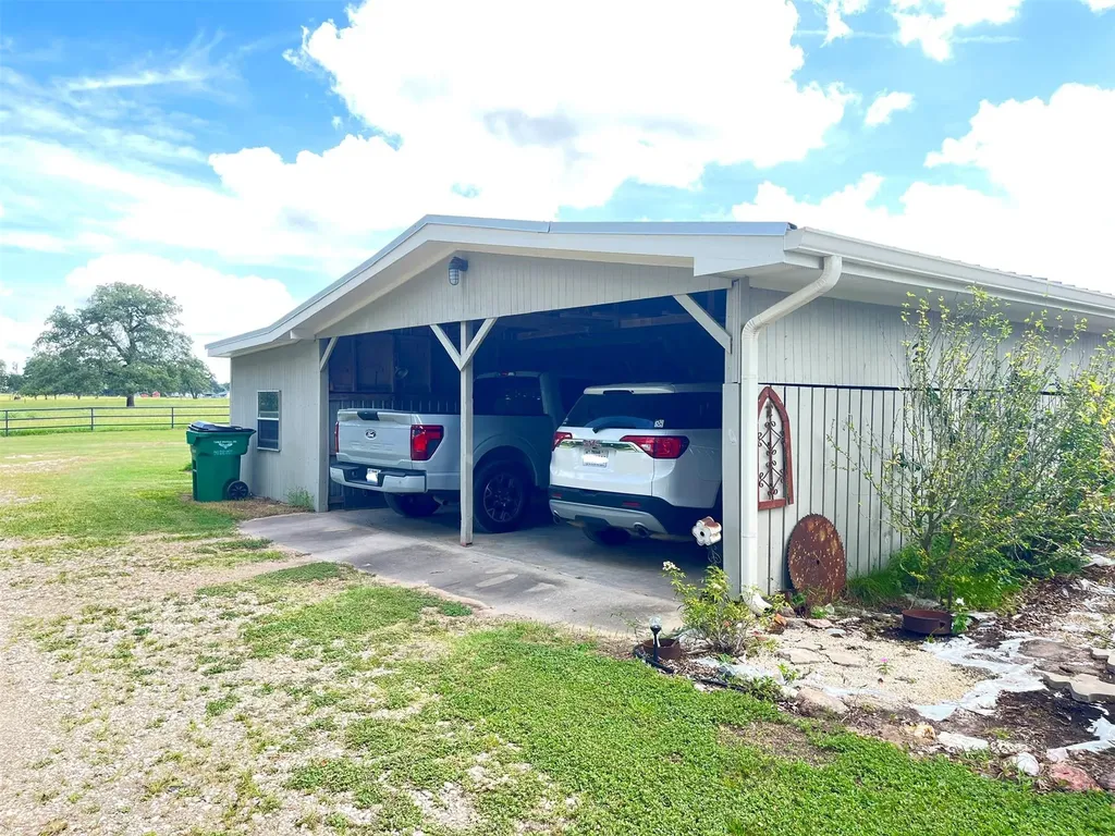 11009 Hwy 77 Highway Lexington TX 78947