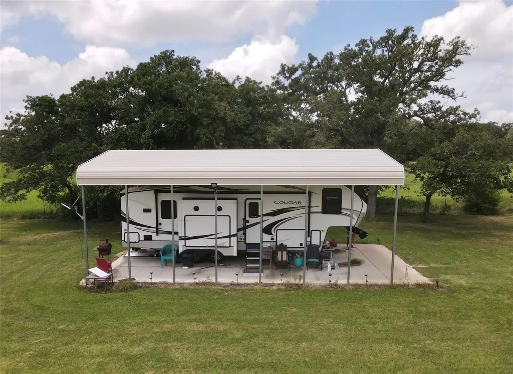 11009 Hwy 77 Highway Lexington TX 78947