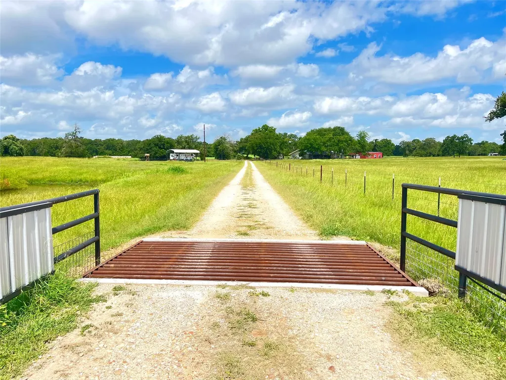 11009 Hwy 77 Highway Lexington TX 78947