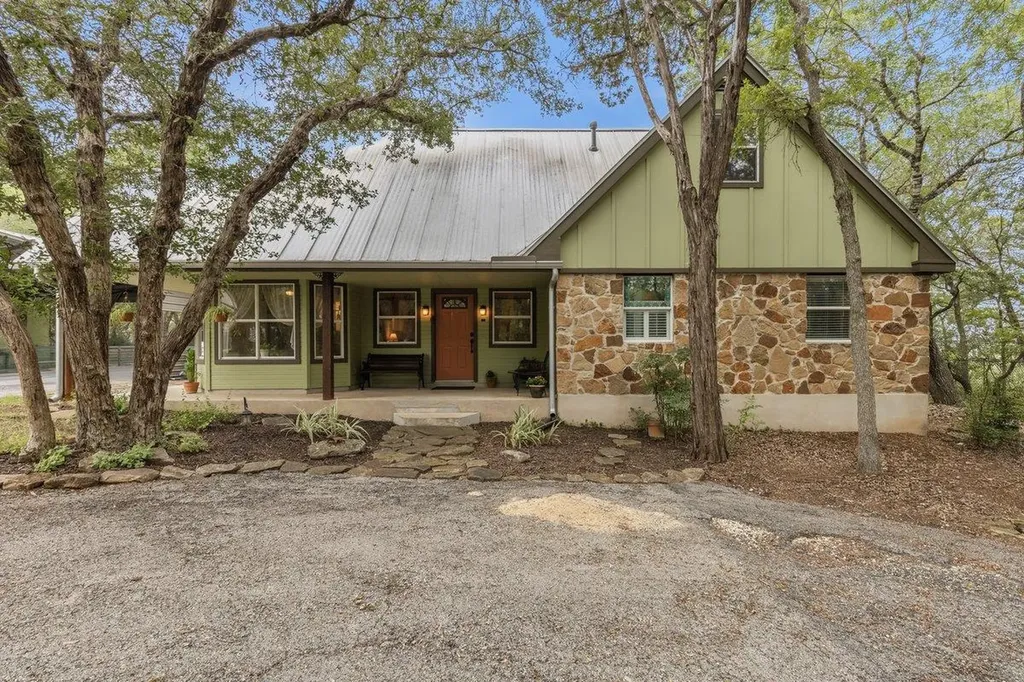 12400 Shady Acres Drive Buda TX 78610