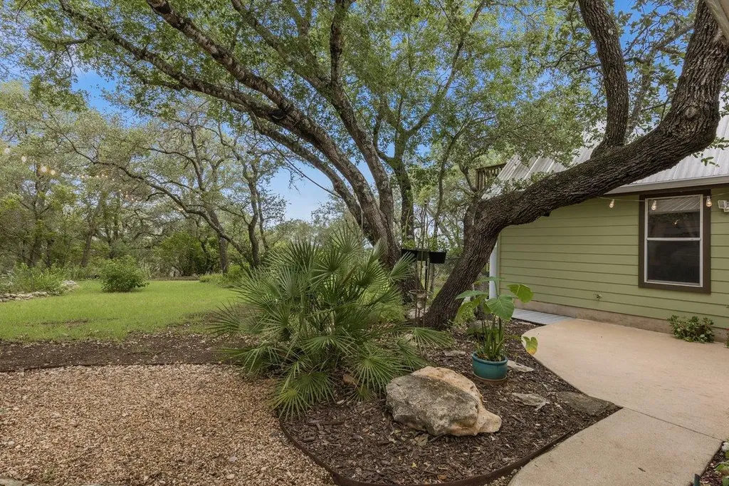 12400 Shady Acres Drive Buda TX 78610