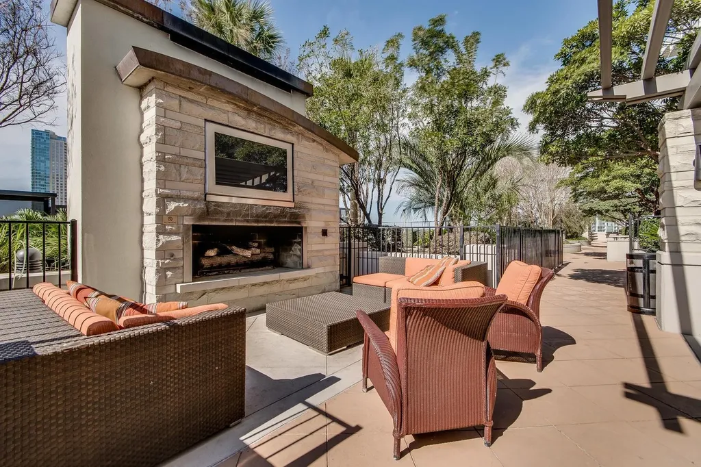 360 Nueces Street Austin TX 78701