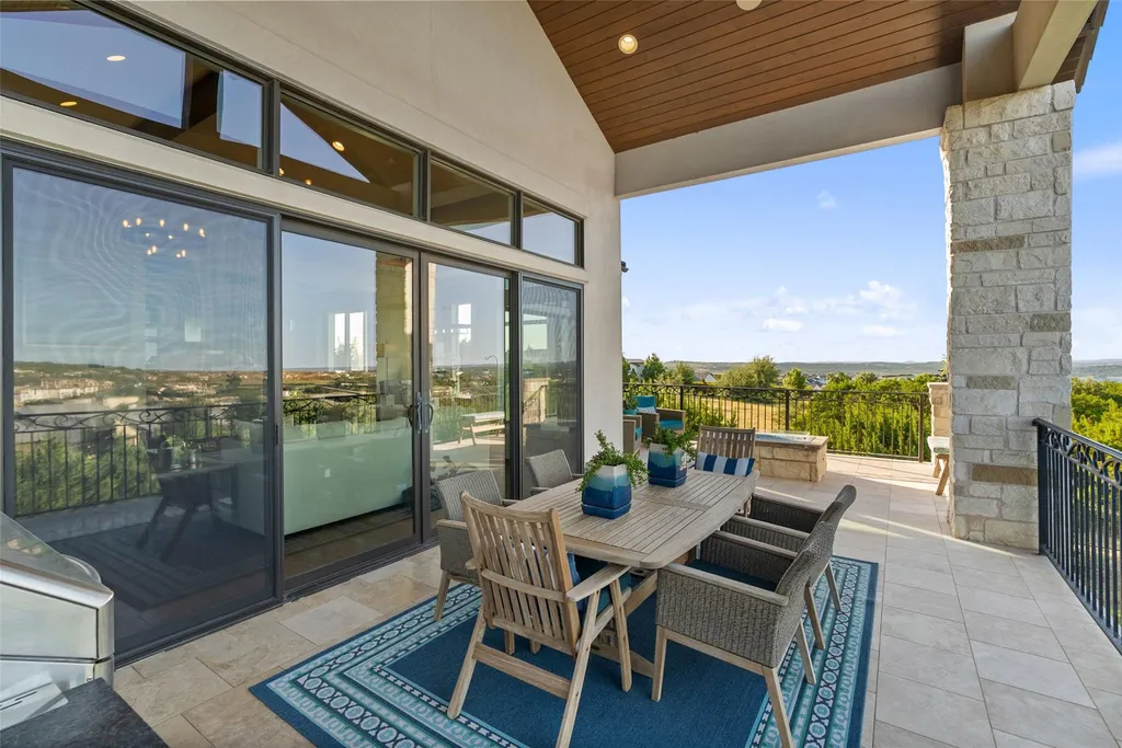 609 Vendemmia Bend Austin TX 78738