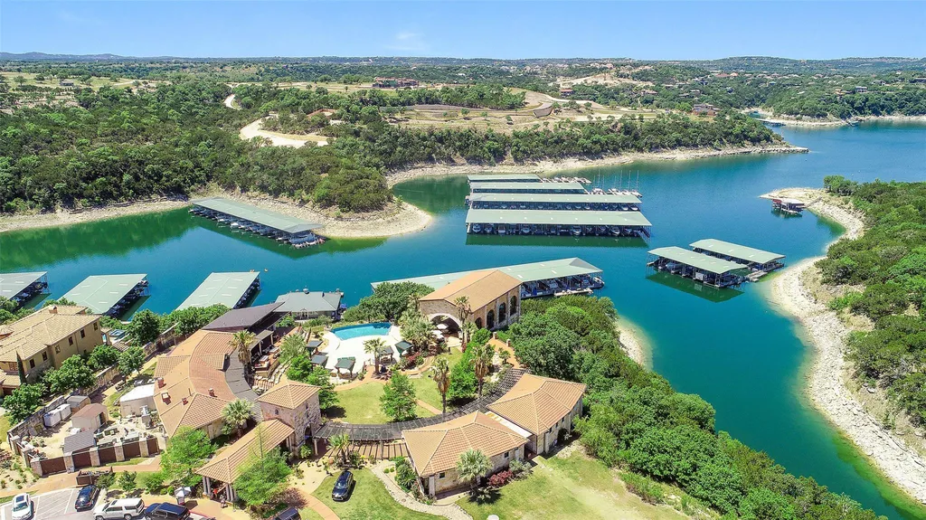 609 Vendemmia Bend Austin TX 78738