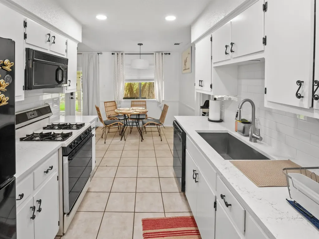 512 Mulberry Drive Austin TX 78745