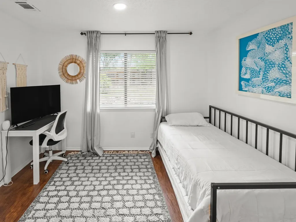 512 Mulberry Drive Austin TX 78745