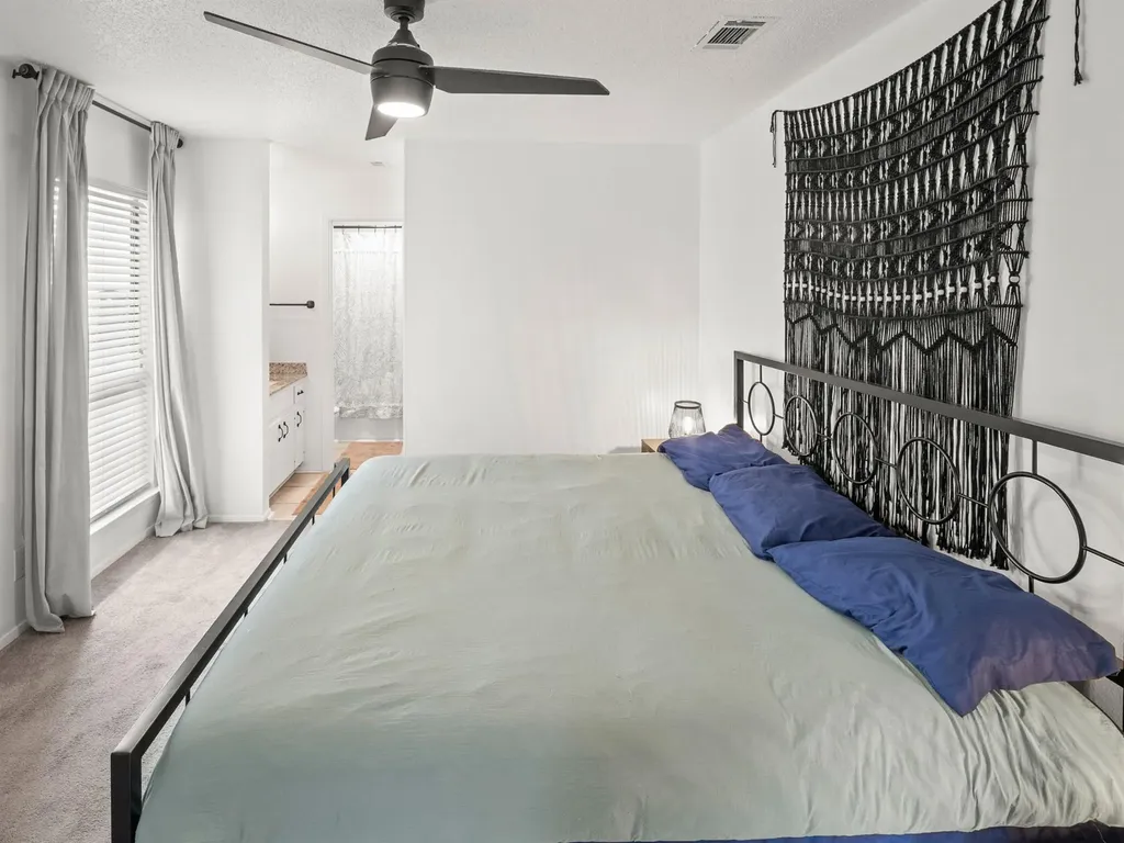 512 Mulberry Drive Austin TX 78745